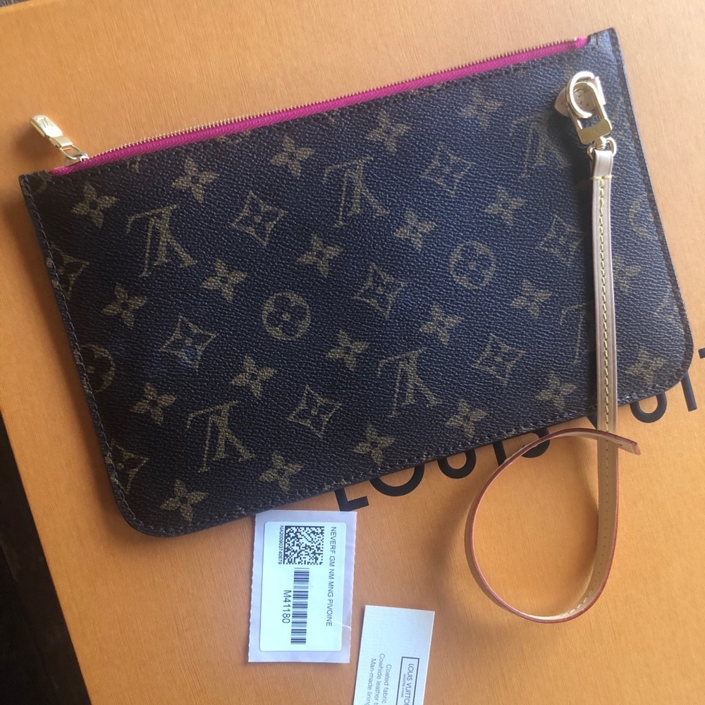 ❌SOLD ❌ Louis Vuitton Neverfull pouch GM